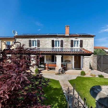 Holiday Home Ana Канфанар Екстер'єр фото
