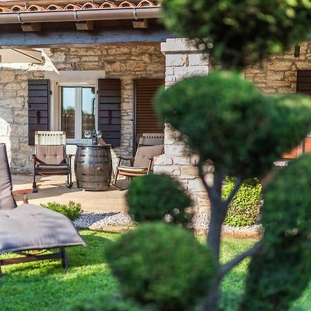 Holiday Home Ana Канфанар Екстер'єр фото