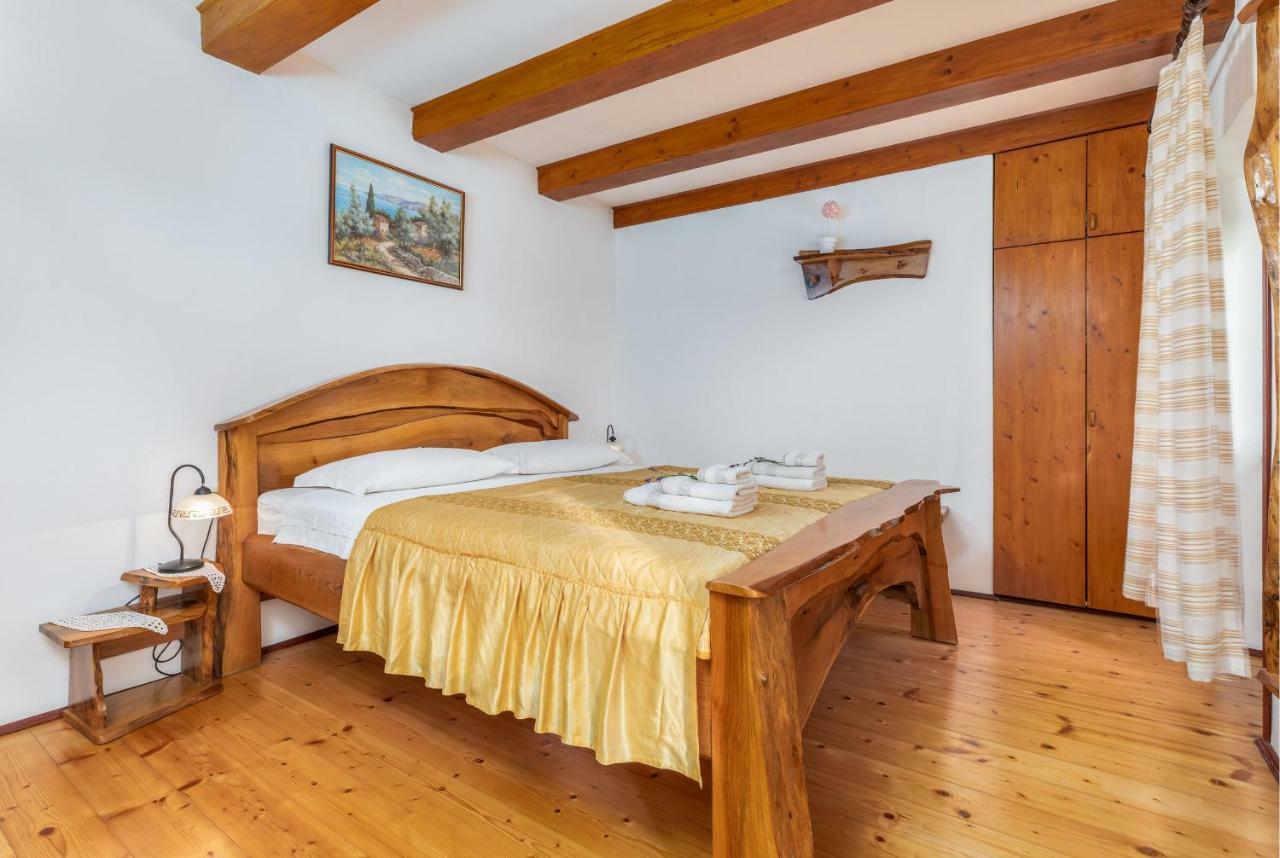 Holiday Home Ana Канфанар Екстер'єр фото