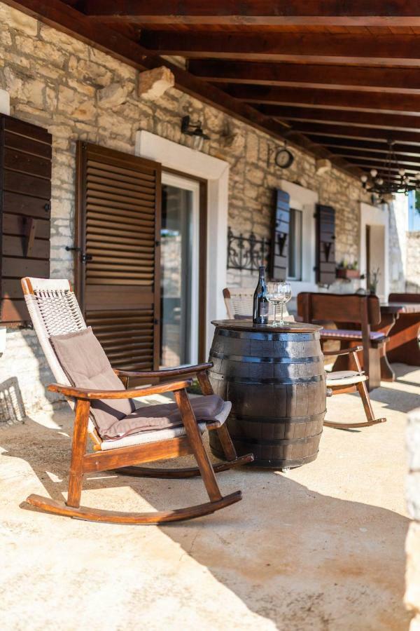 Holiday Home Ana Канфанар Екстер'єр фото