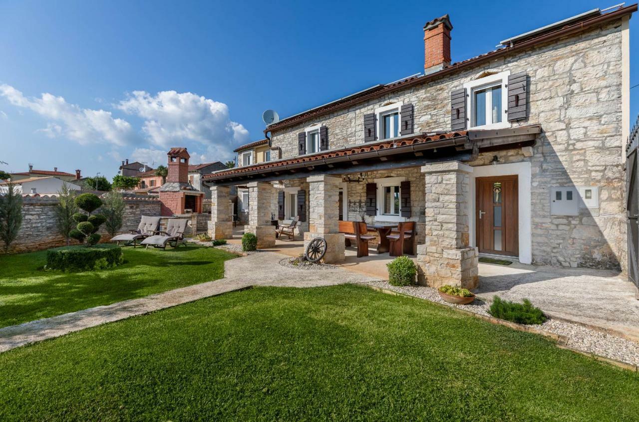 Holiday Home Ana Канфанар Екстер'єр фото